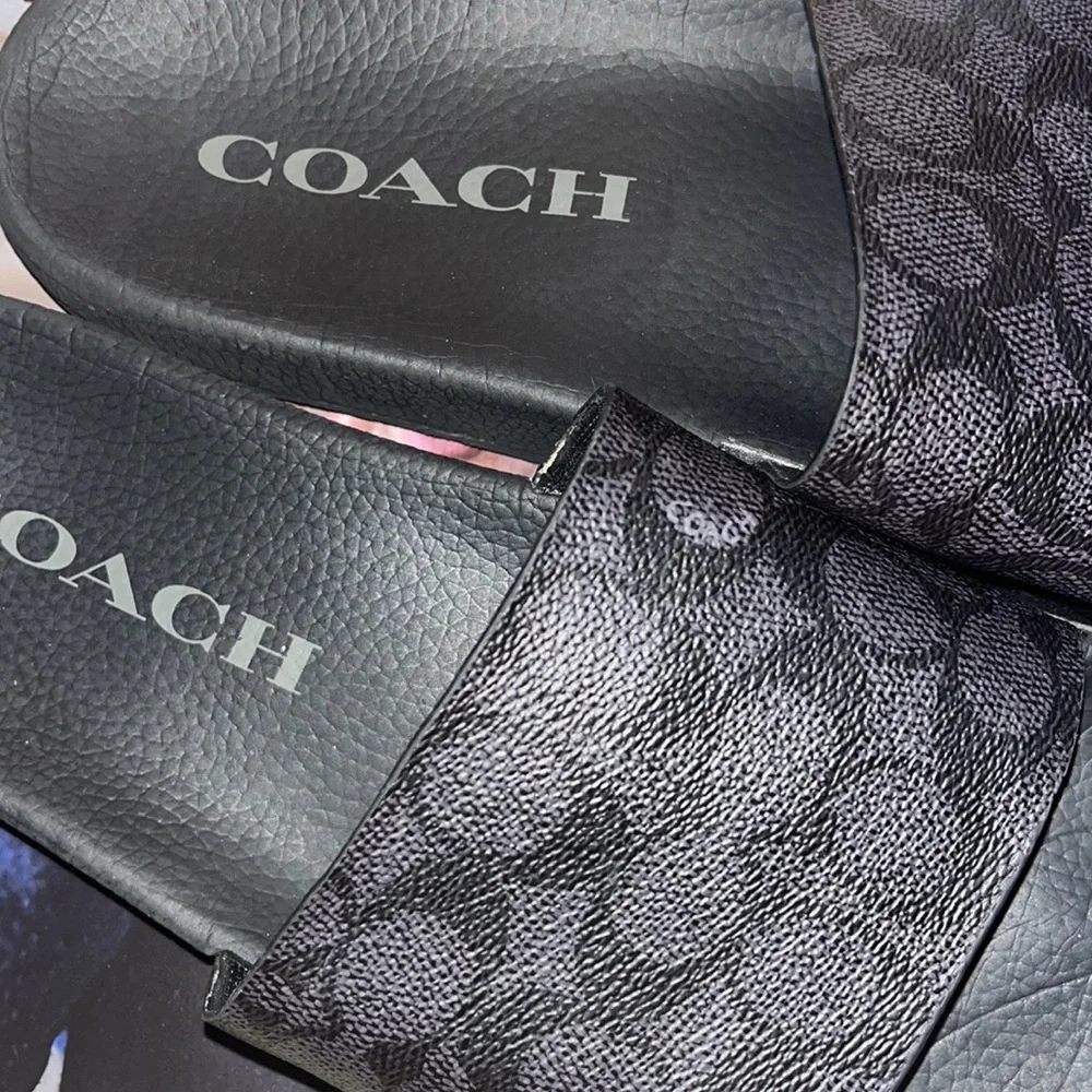 ⚫️ 🦁 ⚫️• Coach x Sun’s Out…. 🦶🏻 … vibes • 🦁⚫️🦁 - Picture 12 of 12